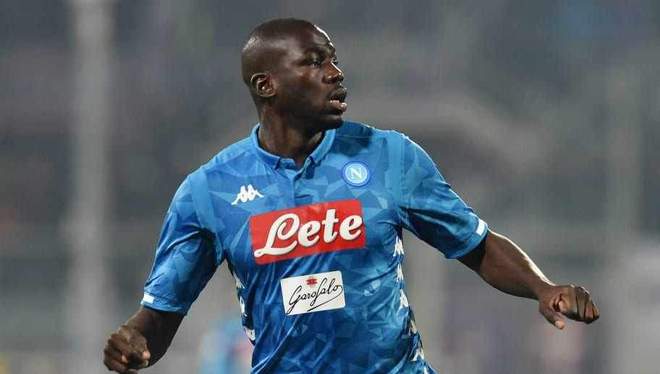 法国后防铁闸成球队稳定力量 法国后防铁闸成球队稳定力量