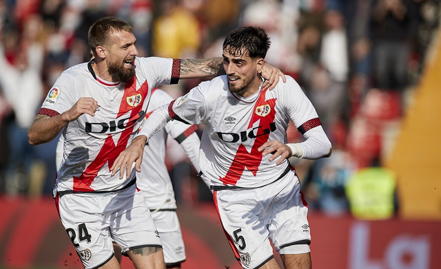 巴列卡诺助教出谋划策，助球队实现逆袭