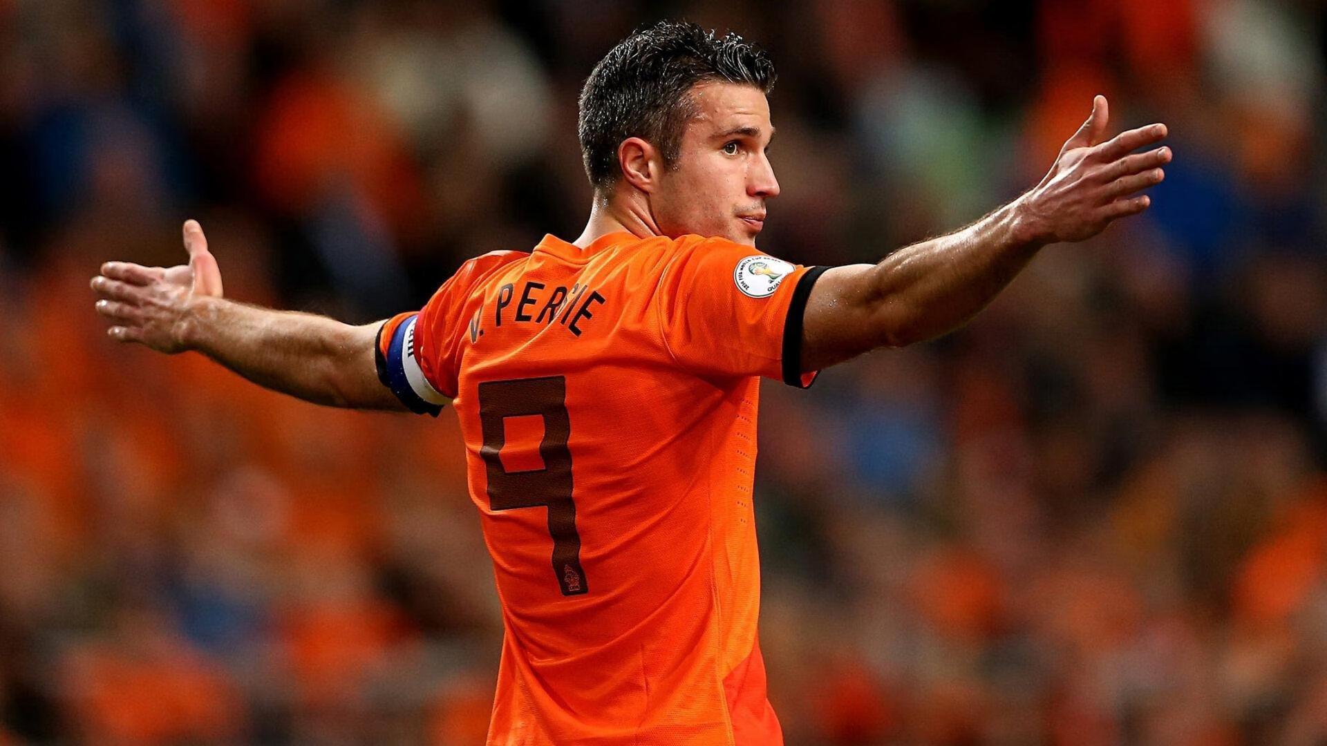 当塞维利亚的星光黯淡时,尼日利亚的野性咆哮与一个名字的诞生